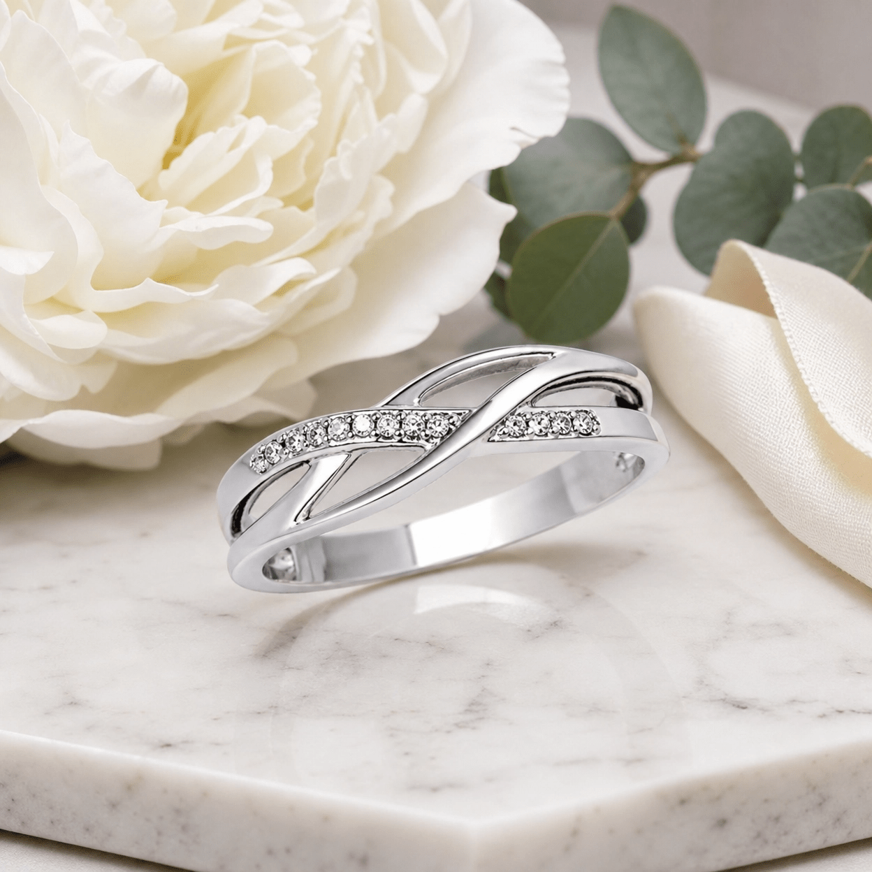 Solenne Entrelacée Braided Crystal Ring - Solenne Atelier