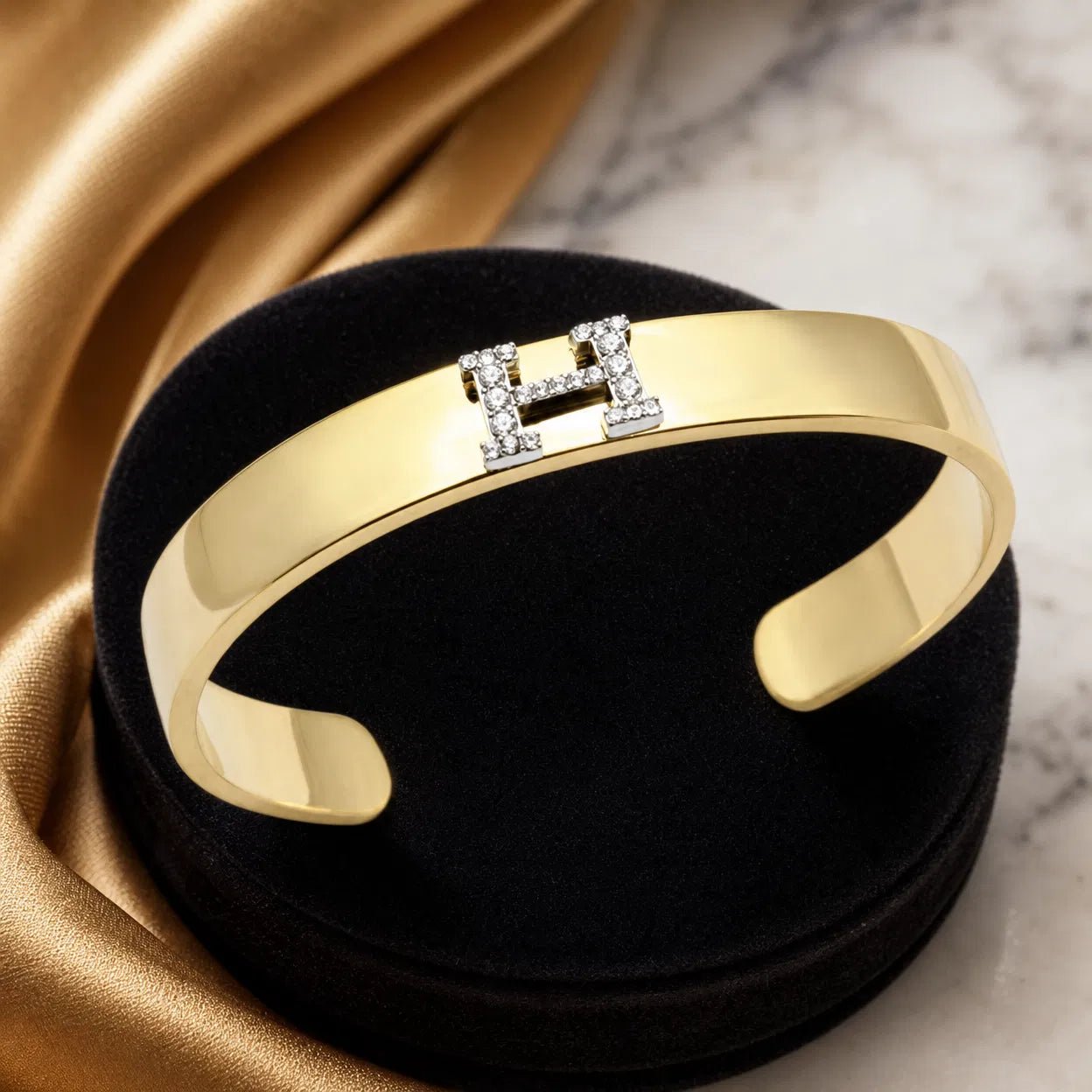 Solenne Initial Emblem Bangle - Solenne Atelier