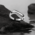 Solenne Liquid Contour Signet Ring - Solenne Atelier