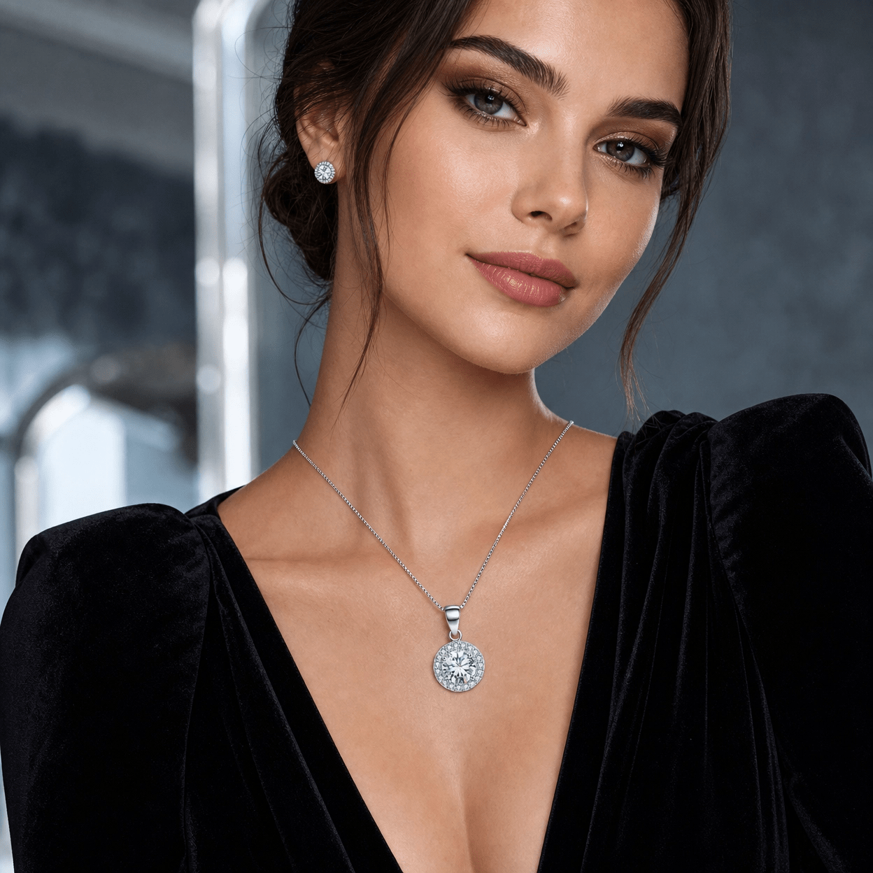 Solenne Radiant Hope Halo Necklace - Solenne Atelier