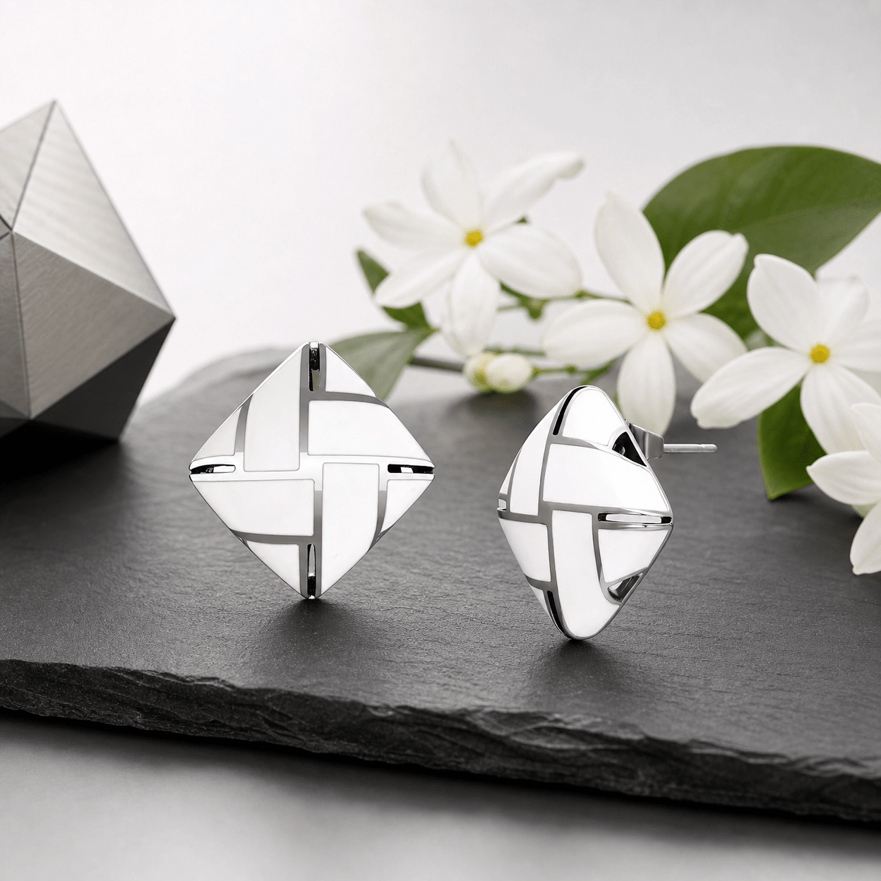 Solenne Radiant Horizon Studs - Solenne Atelier