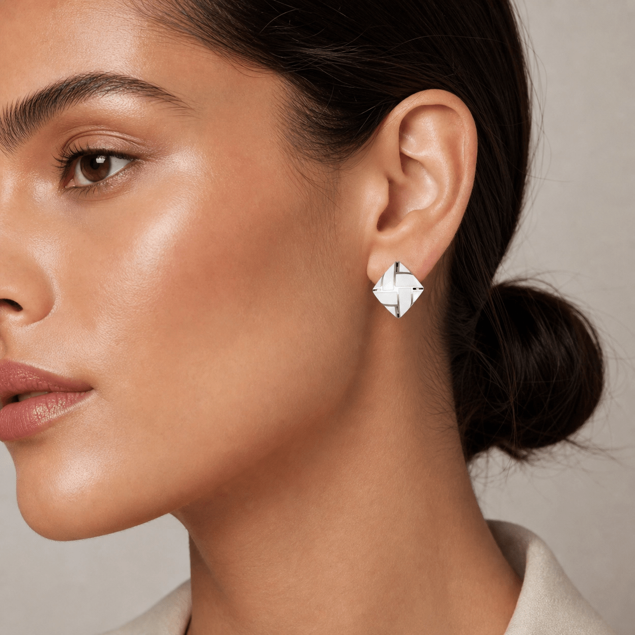 Solenne Radiant Horizon Studs - Solenne Atelier