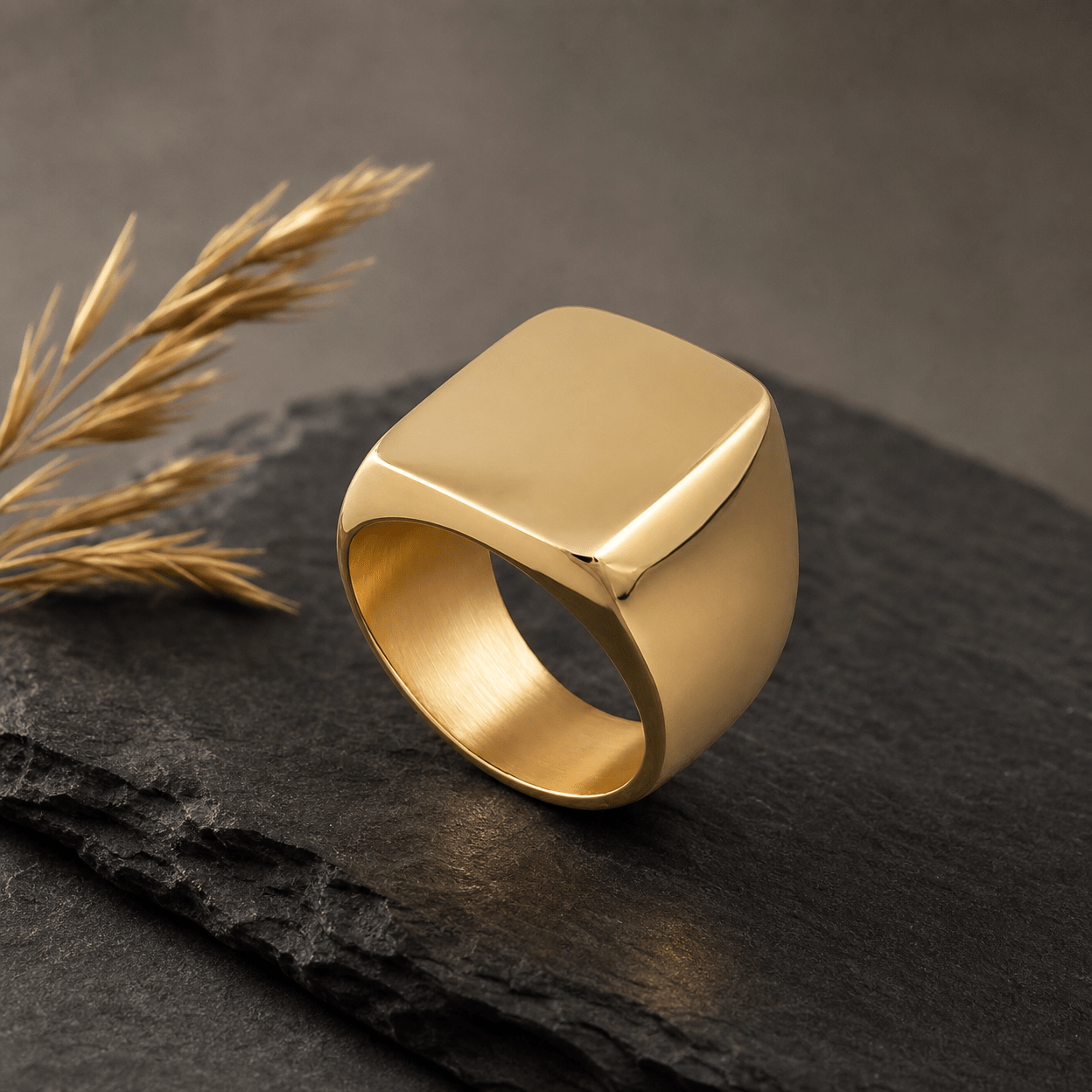 Solenne Sigil Ring - Solenne Atelier